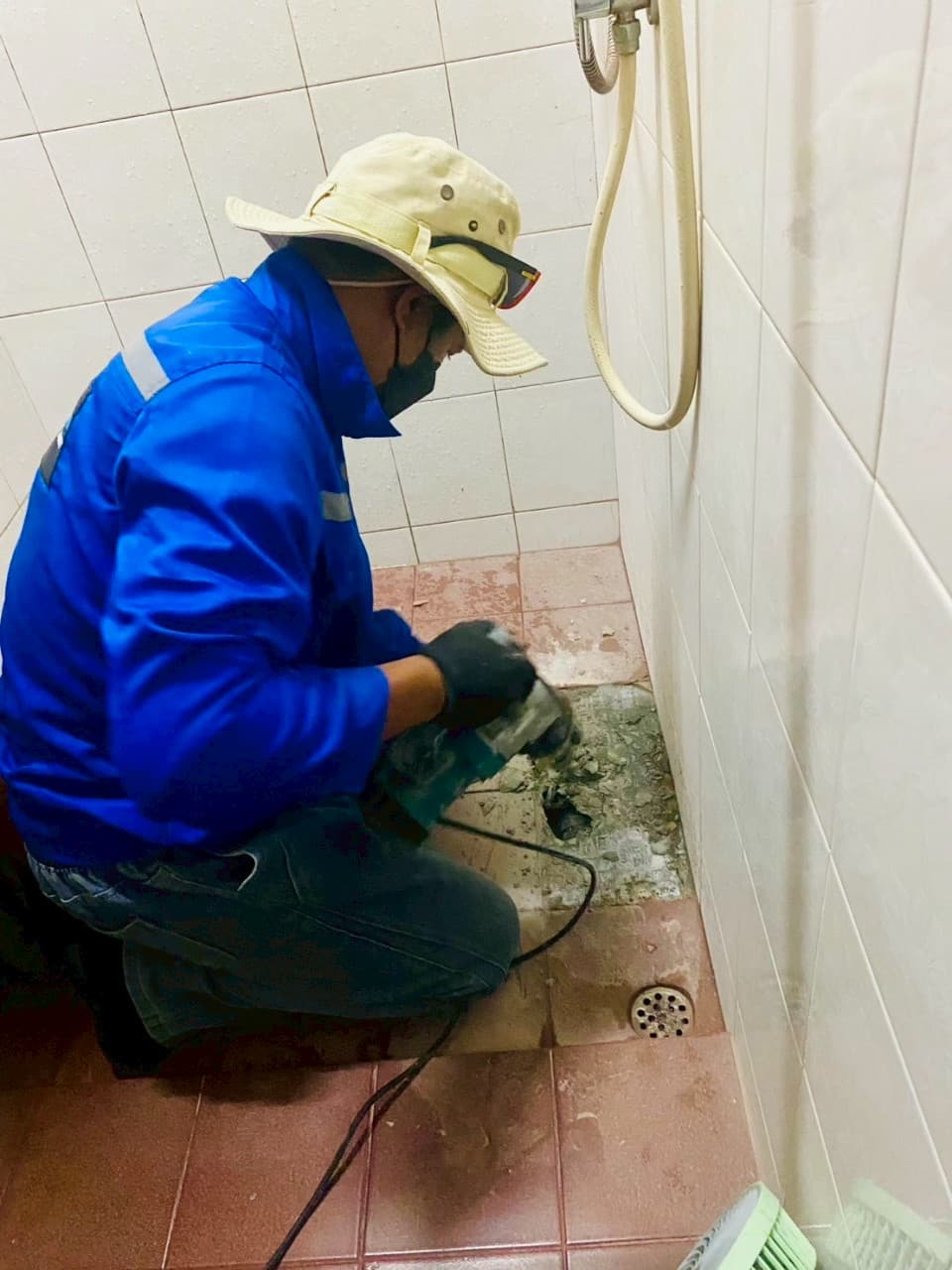 เปลี่ยนท่อ ติดตั้งซิงค์ล้างหน้า